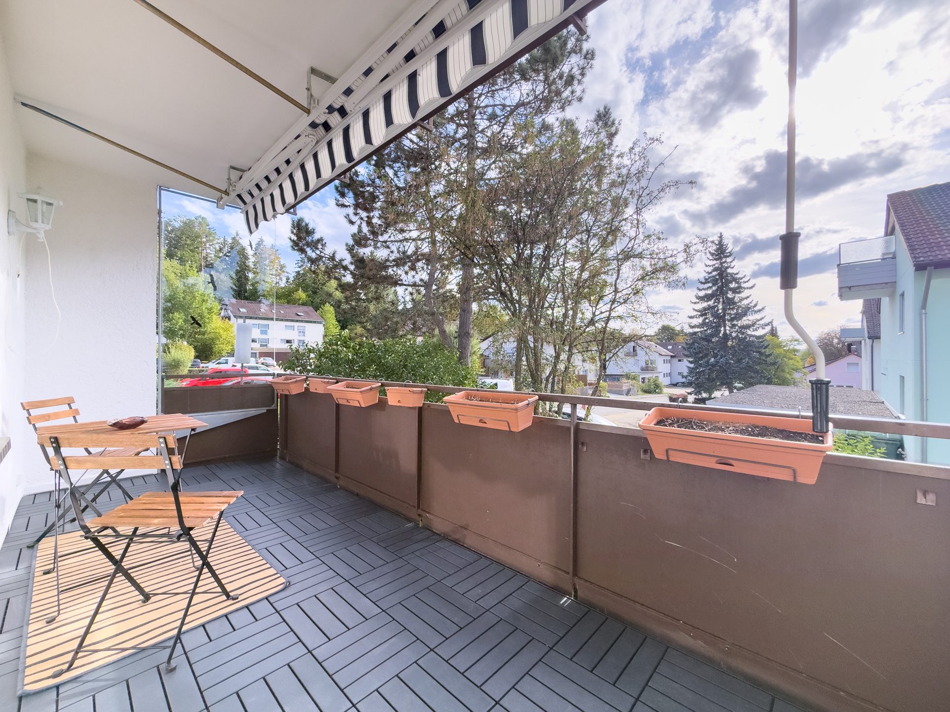 Immobilienangebot - Bad Dürrheim - Alle - Exklusiv modernisiert:
3,5-Zi.-Eigentumswohnung mit Westbalkon in Top-Lage von Bad Dürrheim
