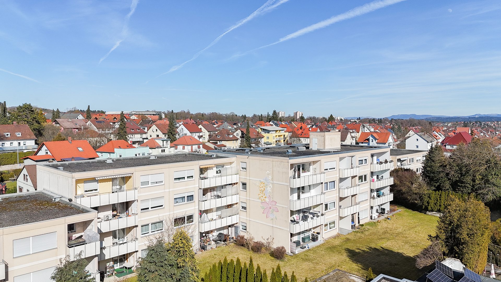 Immobilienangebot - Villingen-Schwenningen - Alle - Bevorzugte Lage, großer Wohnbereich,  sonniger SW-Balkon, TG-Platz, neue Heizung, sofort bezugsfrei!