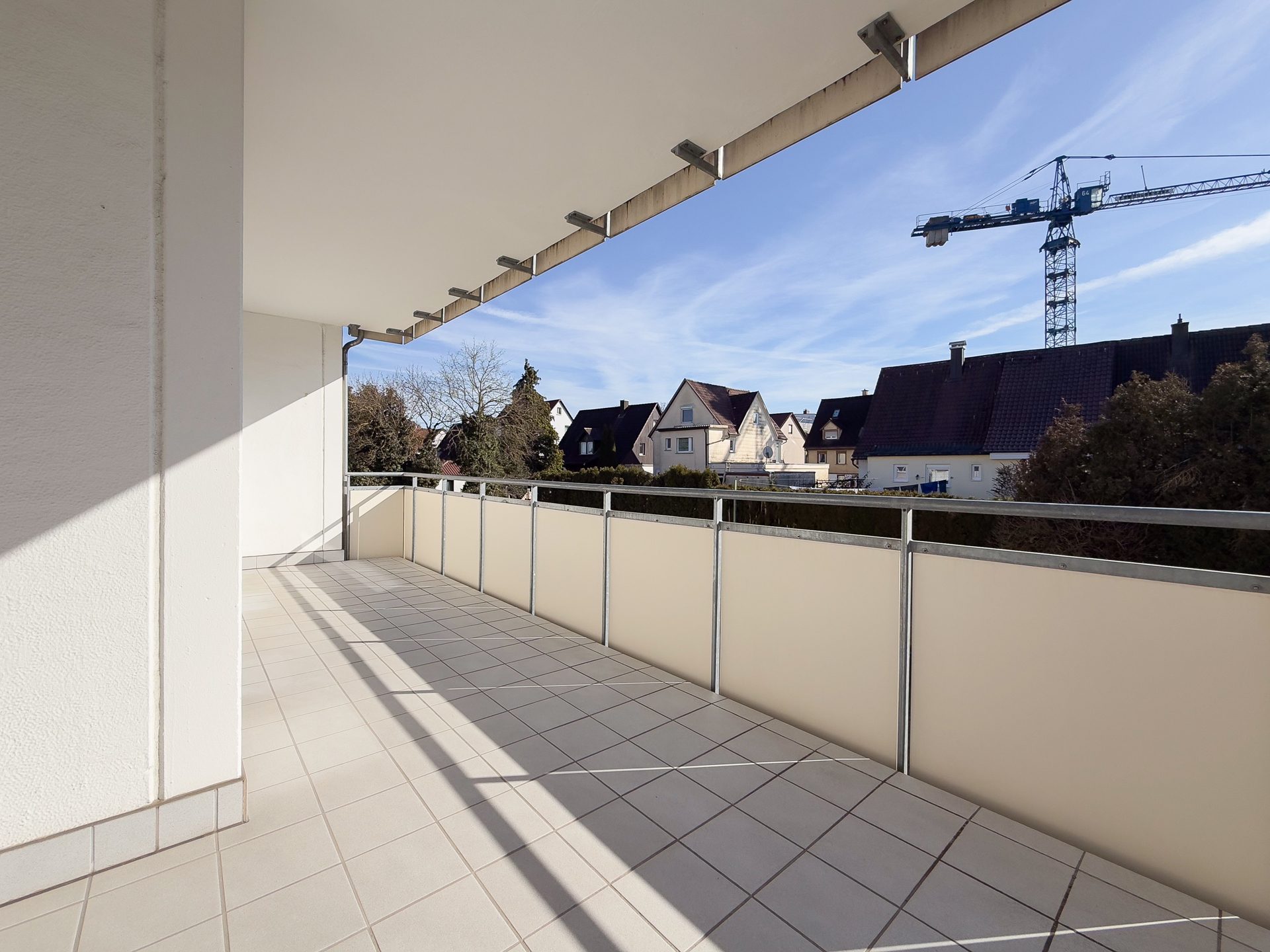Immobilienangebot - Villingen-Schwenningen - Alle - Bevorzugte Lage, großer Wohnbereich,  sonniger SW-Balkon, TG-Platz, neue Heizung, sofort bezugsfrei!