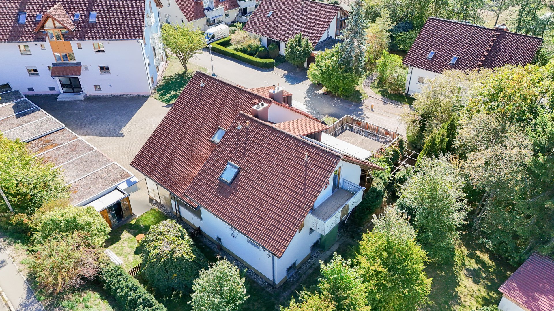 Immobilienangebot - Donaueschingen / Wolterdingen - Alle - Ruhige Wohnlage & idyllischer Garten - riesige Sonnenterrasse, Balkon, 2 Bäder, sofort bezugsfrei!