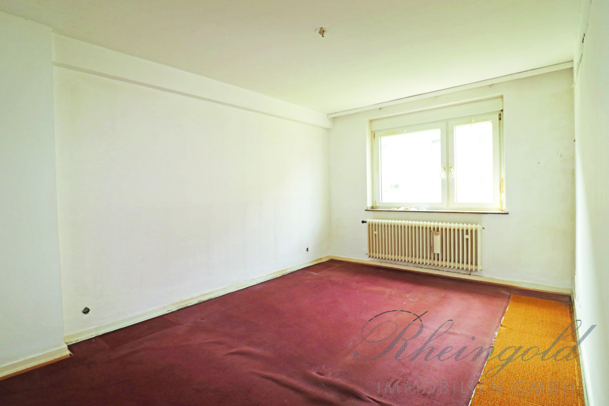 Immobilienangebot - Köln - Wohnungen - Der smarte Einstieg: Bezugsfreie Wohnung mit Balkon - WG-tauglich! Gestalten Sie ihr Investment!