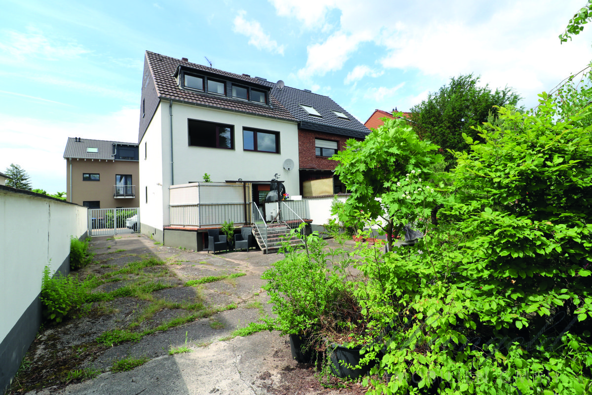 Immobilienangebot - Köln - Häuser - Vermietung trifft Eigennutzung –
3 Wohneinheiten in K-Weiß
1 Einheit Bezugsfrei - flexible Nutzung