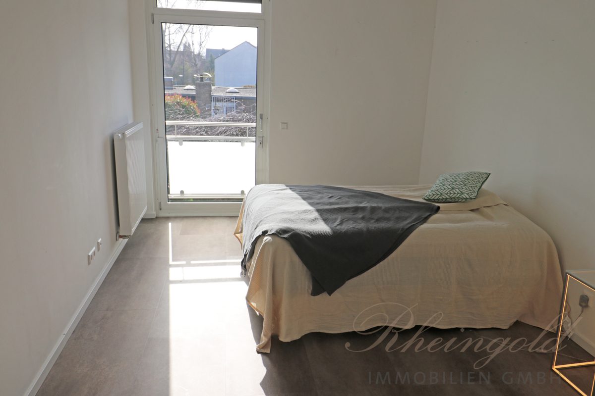 Immobilienangebot - Köln - Häuser - Offenes Wohnen, ruhige Lage, Garten, ...
Das perfekte Familienhaus: Einziehen statt modernisieren