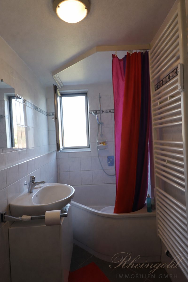 Immobilienangebot - Köln - Häuser - Beste Klettenberger Lage -  Solide Anlage: 
8  Mietwohnungen. Mietsteigerungspotenzial