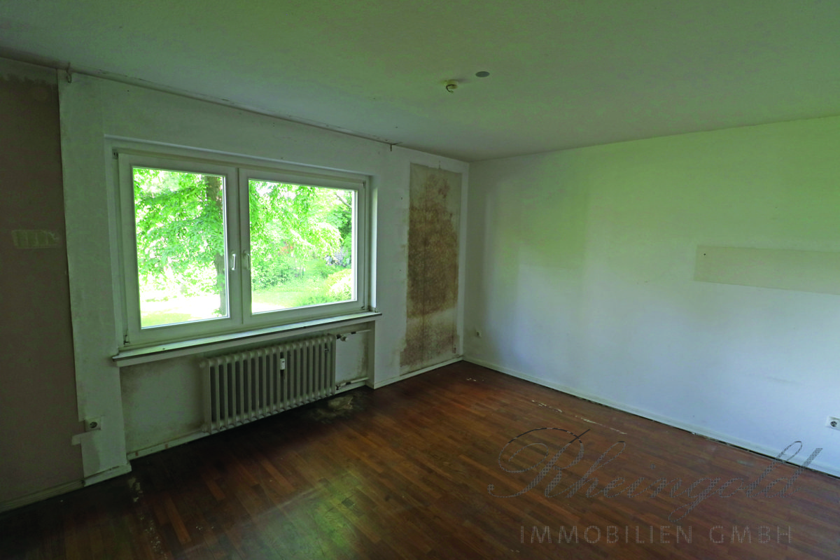 Immobilienangebot - Bonn - Wohnungen - Gut geschnittene 4-Zimmer-Wohnung mit modernisiertem Bad:
mit 2 Balkone , Ruhig und gut angebunden