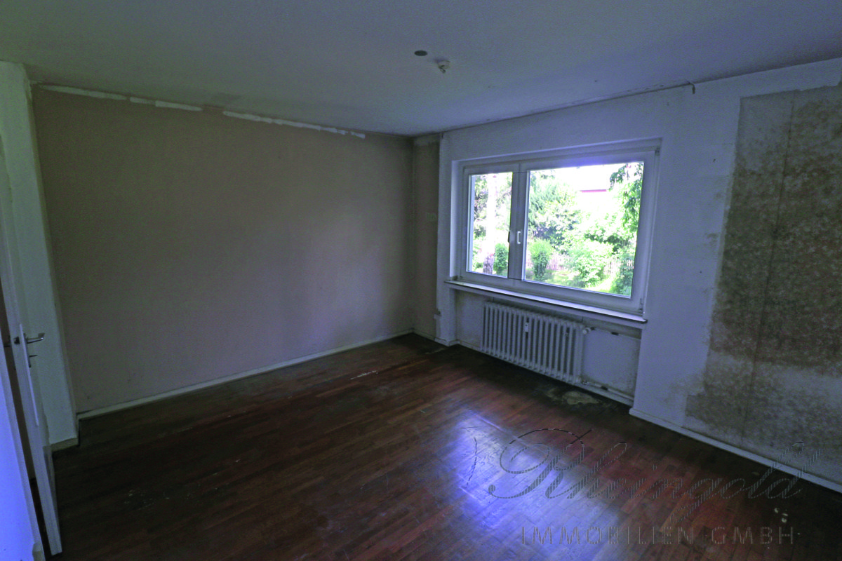 Immobilienangebot - Bonn - Wohnungen - Gut geschnittene 4-Zimmer-Wohnung mit modernisiertem Bad:
mit 2 Balkone , Ruhig und gut angebunden
