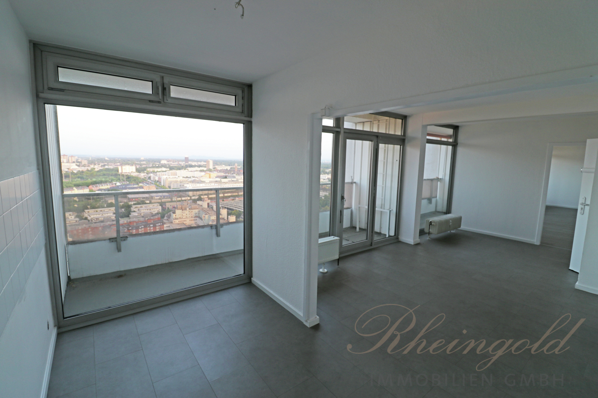 Immobilienangebot - Köln - Wohnungen - Großzügig wohnen: 1 Ebene & 1 Stellplatz Nutzen, andere Ebene & 3 Stellplätze refinanzieren Kosten