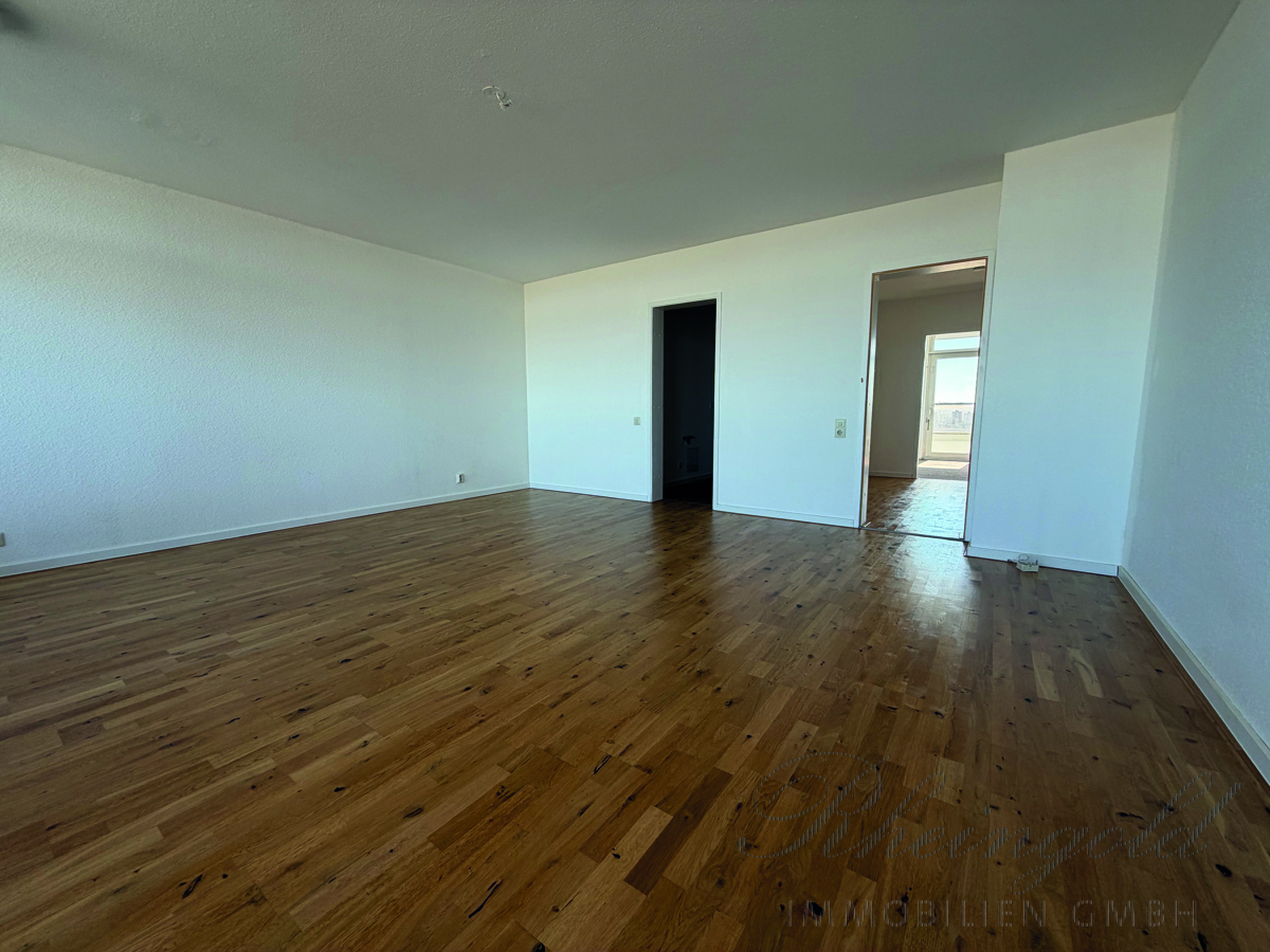 Immobilienangebot - Köln - Wohnungen - Großzügig wohnen: 1 Ebene & 1 Stellplatz Nutzen, andere Ebene & 3 Stellplätze refinanzieren Kosten