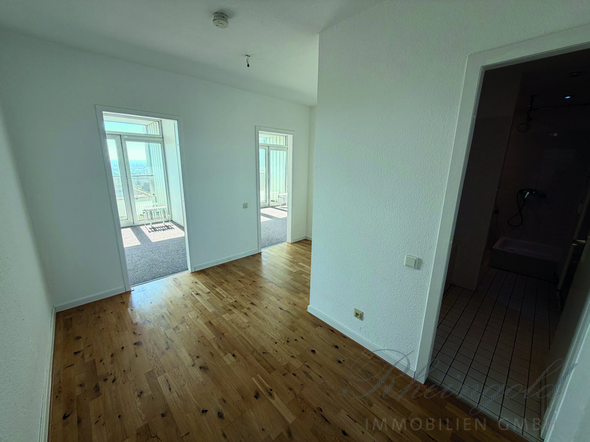 Immobilienangebot - Köln - Wohnungen - Großzügig wohnen: 1 Ebene & 1 Stellplatz Nutzen, andere Ebene & 3 Stellplätze refinanzieren Kosten