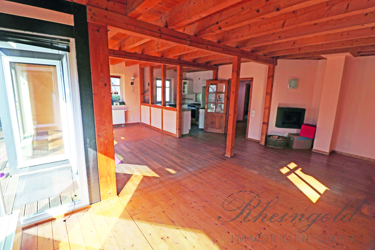 Immobilienangebot - Bergisch Gladbach - Häuser - Am Landschaftsschutzgebiet: Große Fenster & viel Licht: Platz für die Familie, mit Einliegerwohnung