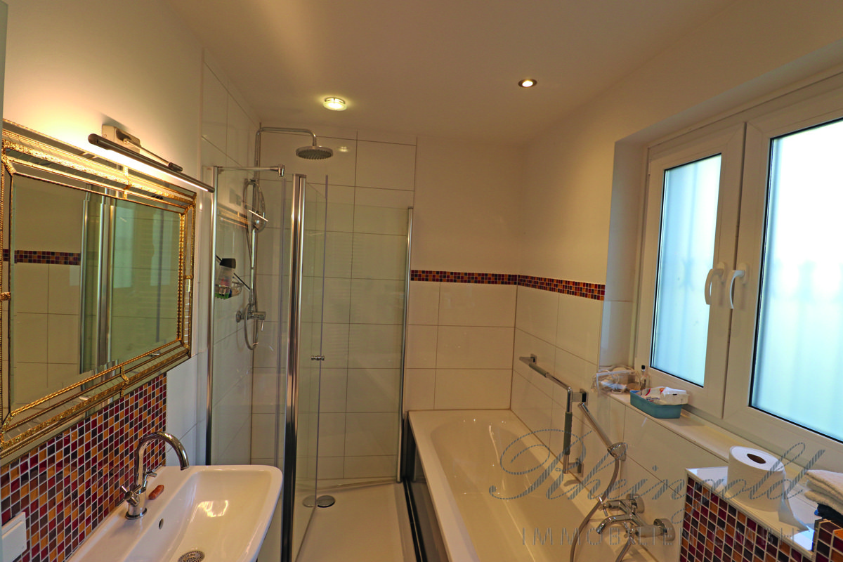 Immobilienangebot - Köln / Holweide - Wohnungen - Altersgerechtes wohnen! Zukunftsfähig & Flexibel.
Das Leben genießen: Mit Pool, Sauna und Garage.