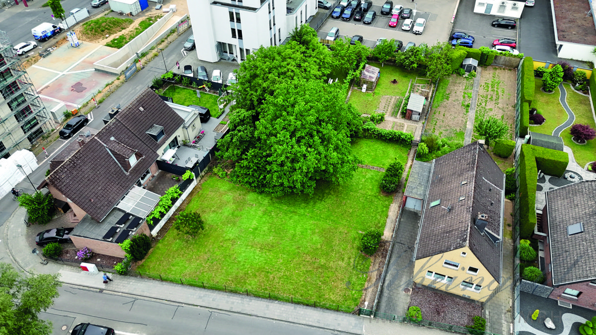 Immobilienangebot - Kerpen / Sindorf - Grundstücke - Bauen im etablierten Umfeld!
Teilstück 2 - Familiendomizil mit Garten.