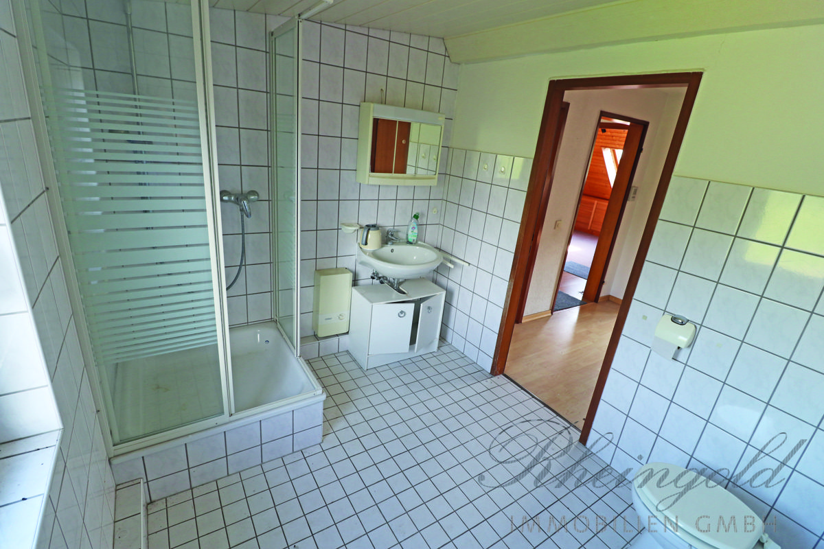 Immobilienangebot - Hürth - Häuser - Ein Haus, viele Möglichkeiten & Potenziale
MFH mit 3 ETW, Generationenwohnen, Eigennutzung, Invest.