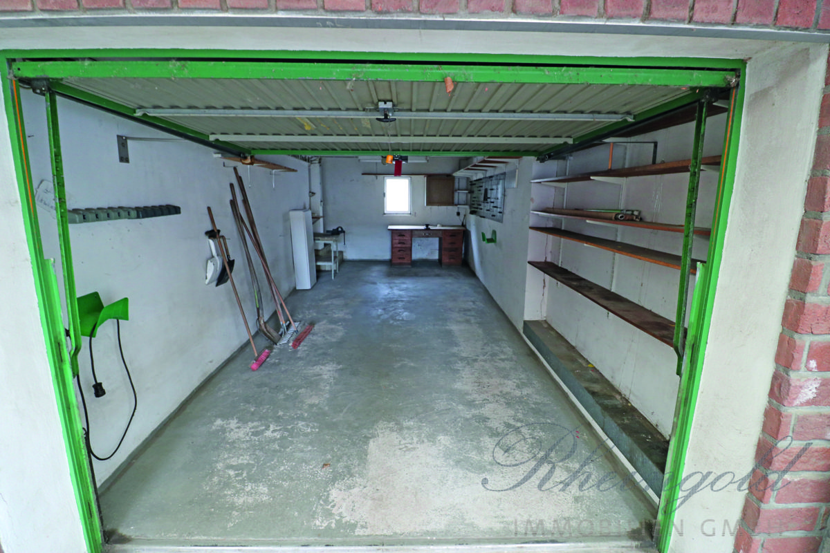 Immobilienangebot - Hürth - Häuser - Ein Haus, viele Möglichkeiten & Potenziale
MFH mit 3 ETW, Generationenwohnen, Eigennutzung, Invest.