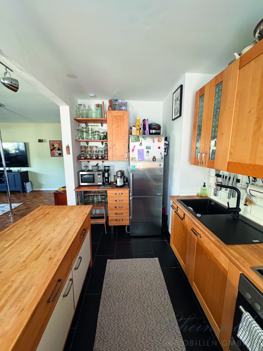 Immobilienangebot - Köln / Lövenich - Wohnungen - Zuhause mit Zukunft: 
3-Zimmer Familientraum in Köln-Lövenich - Bezugsbereit und energetisch saniert