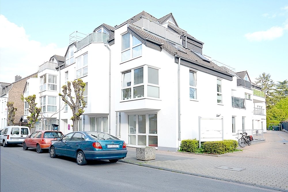 Gütelhöfer Immobilien - Immobilienangebot - Köln / Porz - Alle - Frisch renoviertes Apartment mit Terrasse in beliebter Lage von Köln-Porz!