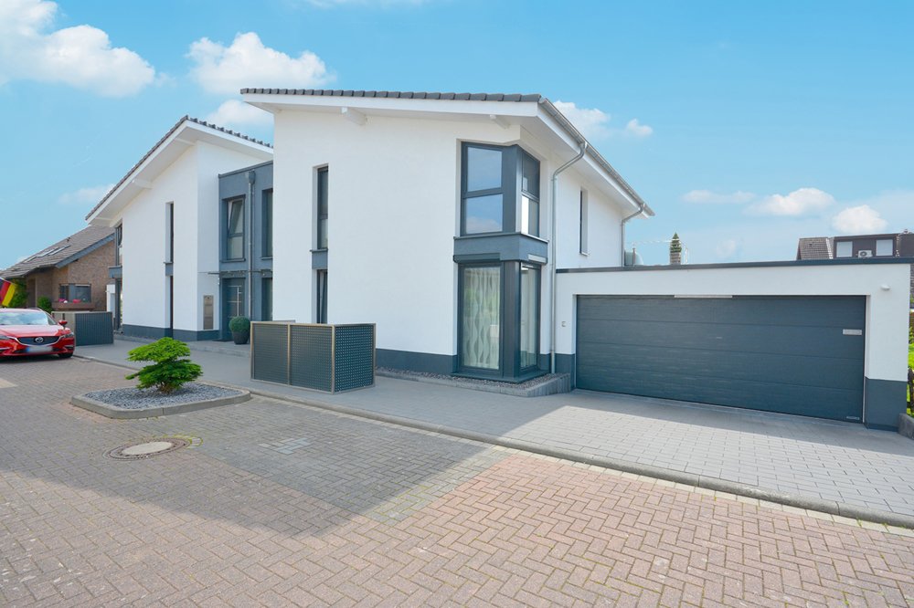 Gütelhöfer Immobilien - Immobilienangebot - Weilerswist / Lommersum - Alle - Neuwertige Etagenwohnung mit 2 Bädern, Fußbodenheizung großem Balkon und Garage in Lommersum