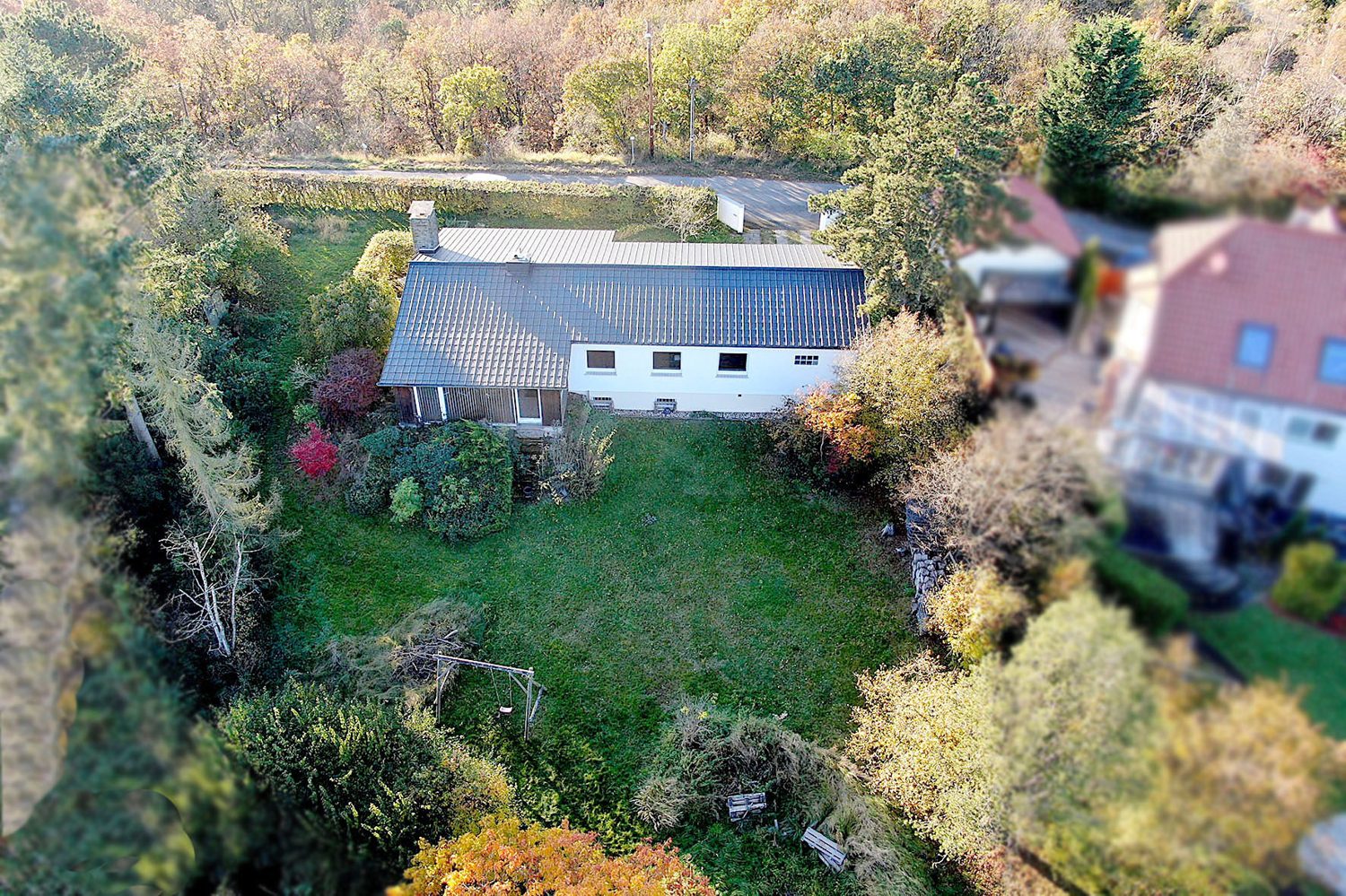 Gütelhöfer Immobilien - Immobilienangebot - Bad Münstereifel / Houverath - Alle - Wohnen am Waldrand! Einfamilienhaus auf 2.000m² Grundstück mit viel Potenzial - Gebotsverfahren
