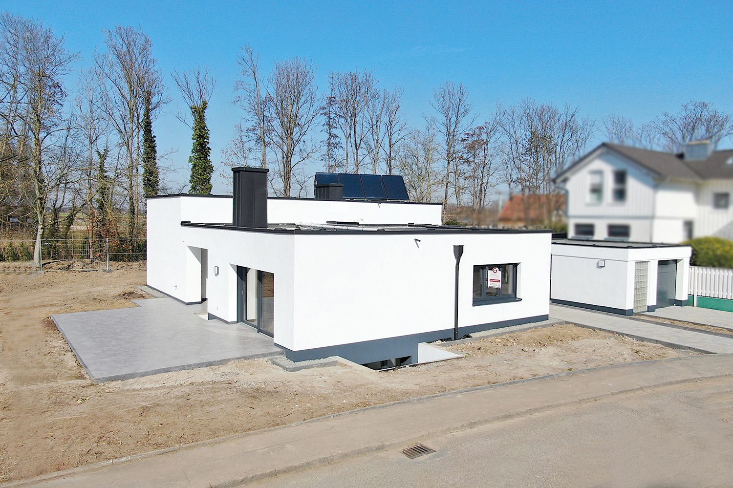 Gütelhöfer Immobilien - Immobilienangebot - Bornheim / Sechtem - Alle - Sechtem: Erstbezug nach hochwertiger Modernisierung! Familientraum mit großem Garten und Einbauküche