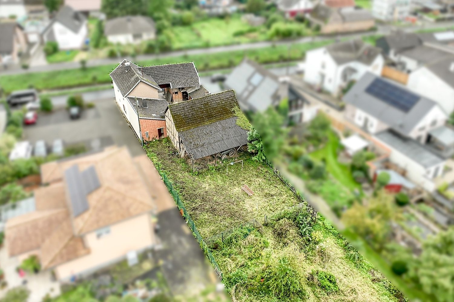 Gütelhöfer Immobilien - Immobilienangebot - Swisttal / Heimerzheim - Alle - *Gebotsverfahren!* Zentral gelegenes 1.754m² Baugrundstück mit abbruchreifem Bestand in Heimerzheim