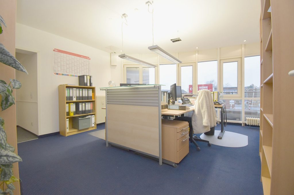 Gütelhöfer Immobilien - Immobilienangebot - Rheinbach - Alle - Attraktive Bürofläche in zentraler Innenstadtlage mit Bahnanschluss und optionalen Kfz-Stellplätzen