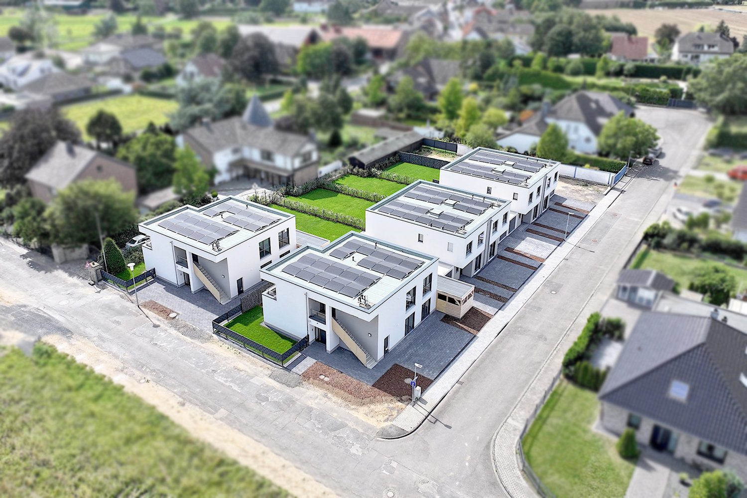 Gütelhöfer Immobilien - Immobilienangebot - Swisttal / Straßfeld - Alle - Erstbezug! Energieeffiziente 126m² Vierraumwohnung mit Garten, Einbauküche & Stellplatz in Straßfeld