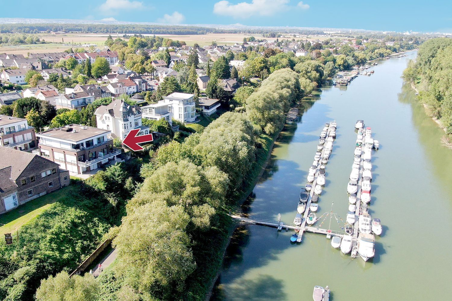 Gütelhöfer Immobilien - Immobilienangebot - Bornheim / Hersel - Alle - 1. Rheinlinie! Luxus auf 128m² mit direktem Blick auf den Rhein, 2 Bädern und 2 TG-Stellplätzen