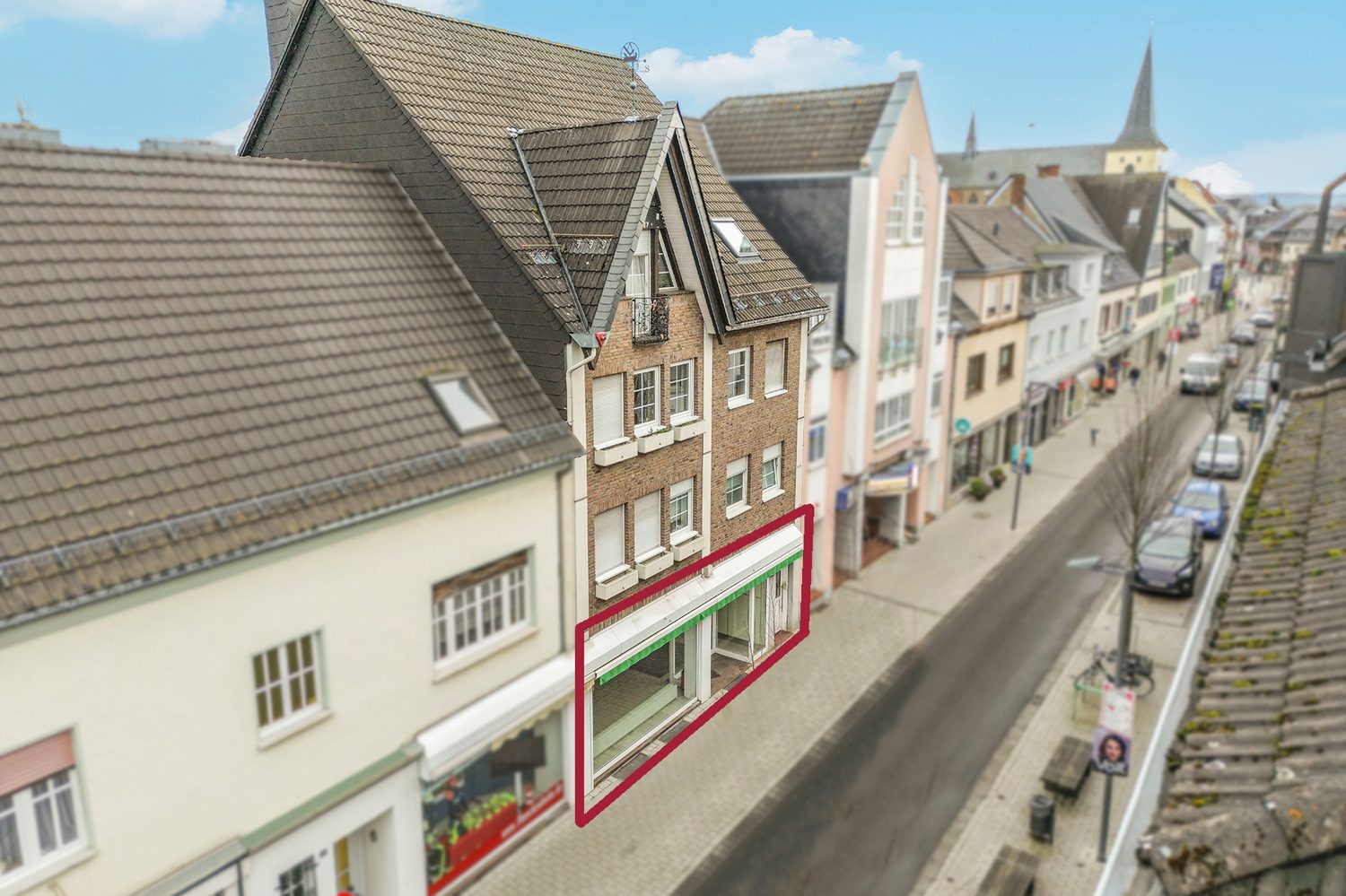 Gütelhöfer Immobilien - Immobilienangebot - Meckenheim - Alle - Big business! 480m² großes Ladenlokal mit erstklassiger Sichtbarkeit und Lastenaufzug in A-Lage