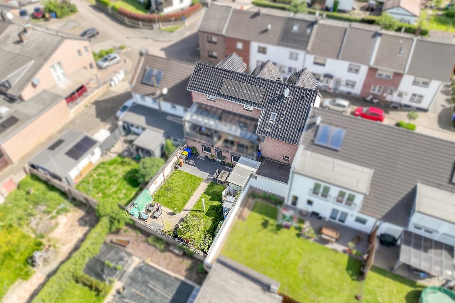 Gütelhöfer Immobilien - Immobilienangebot - Erftstadt / Blessem - Alle - Erstbezug nach Sanierung! Charmante barrierearme Erdgeschosswohnung mit Gartennutzung in Blessem