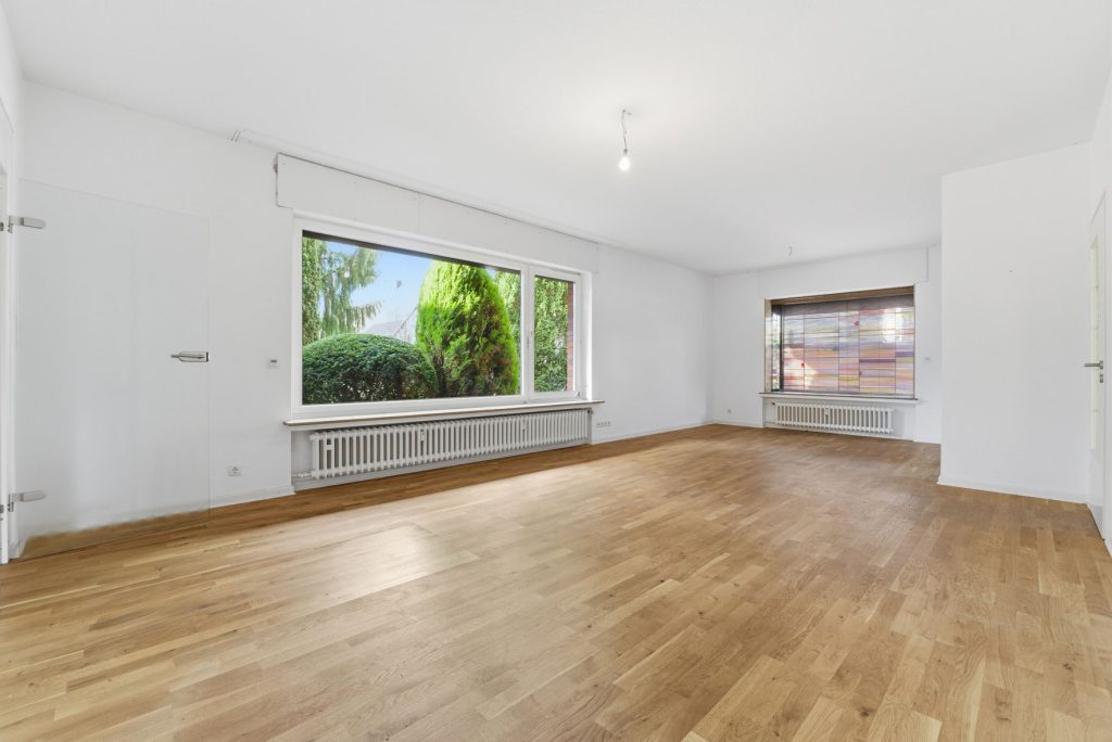 Gütelhöfer Immobilien - Immobilienangebot - Meckenheim - Alle - Multifunktionales Ein- oder Mehrfamilienhaus mit ehemaliger Praxis und viel Potenzial in Top-Lage