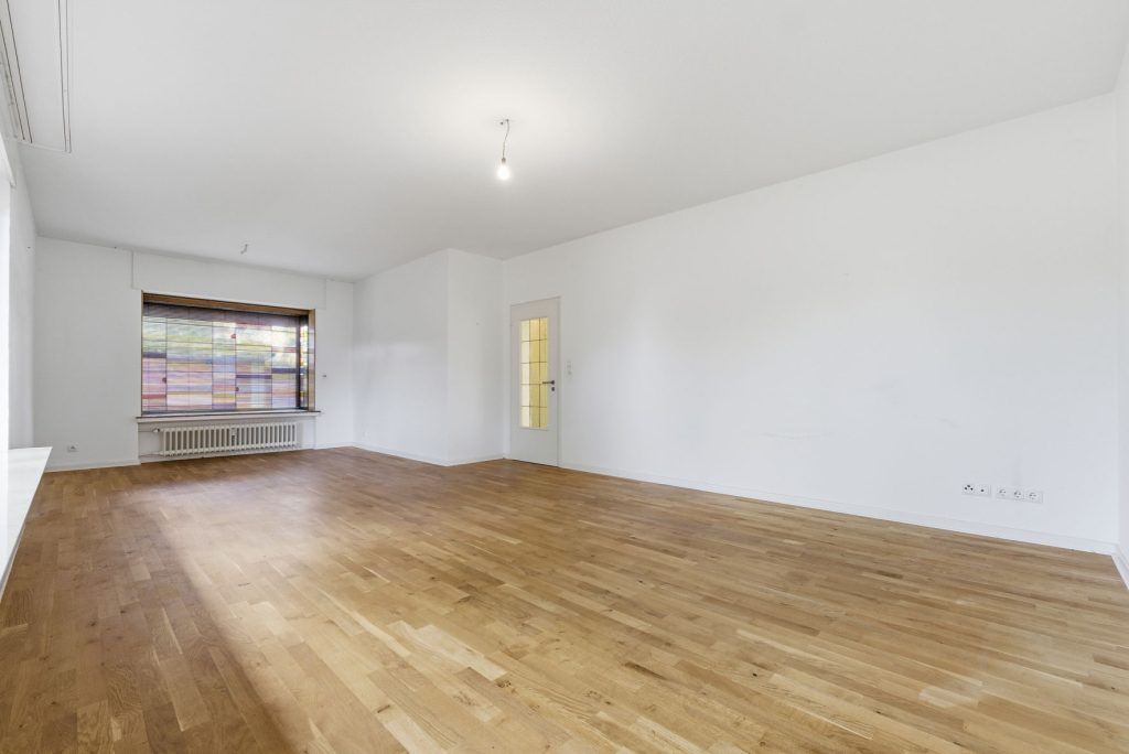 Gütelhöfer Immobilien - Immobilienangebot - Meckenheim - Alle - Multifunktionales Ein- oder Mehrfamilienhaus mit ehemaliger Praxis und viel Potenzial in Top-Lage