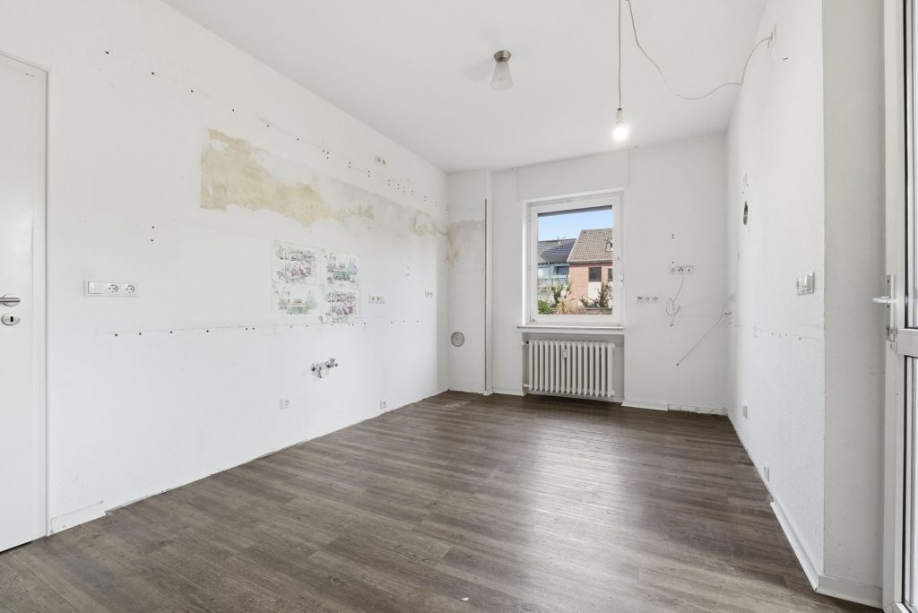 Gütelhöfer Immobilien - Immobilienangebot - Meckenheim - Alle - Multifunktionales Ein- oder Mehrfamilienhaus mit ehemaliger Praxis und viel Potenzial in Top-Lage