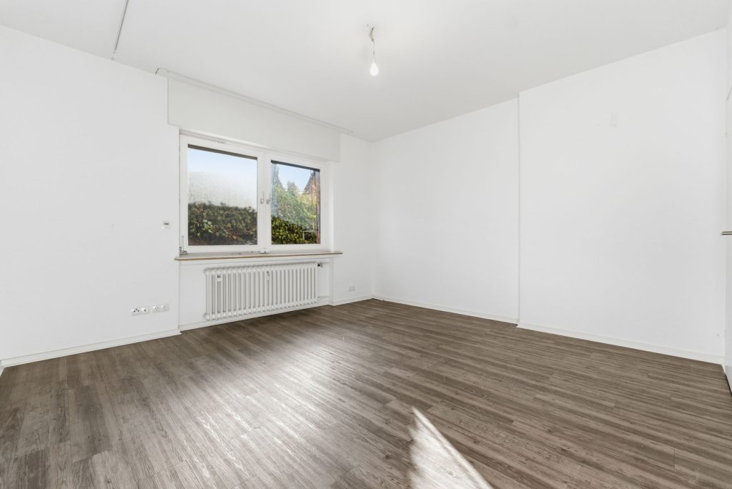 Gütelhöfer Immobilien - Immobilienangebot - Meckenheim - Alle - Multifunktionales Ein- oder Mehrfamilienhaus mit ehemaliger Praxis und viel Potenzial in Top-Lage