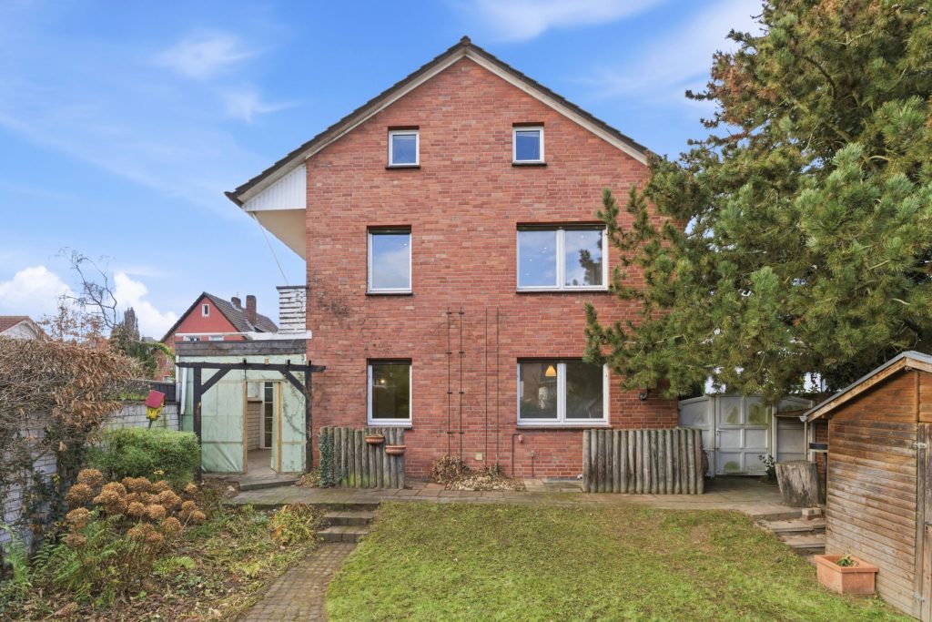 Gütelhöfer Immobilien - Immobilienangebot - Meckenheim - Alle - Multifunktionales Ein- oder Mehrfamilienhaus mit ehemaliger Praxis und viel Potenzial in Top-Lage
