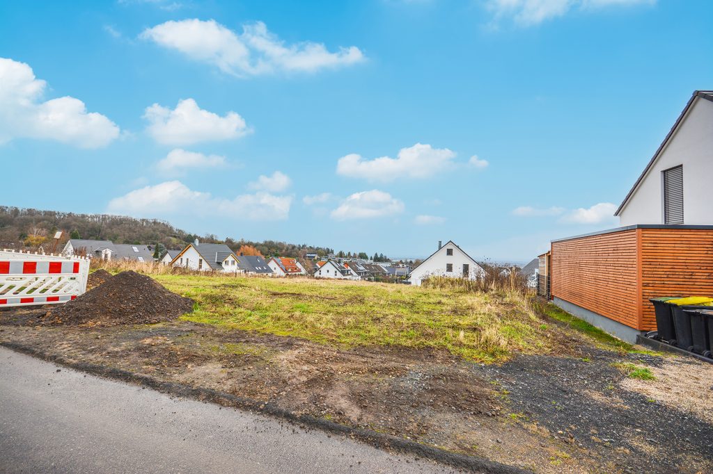 Gütelhöfer Immobilien - Immobilienangebot - Alfter - Grundstücke - Realisieren Sie 2026 Ihren Neubautraum! 389m² Baugrundstück für Ihre Doppelhaushälfte in Alfter
