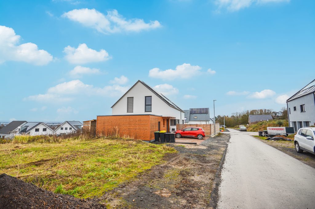 Gütelhöfer Immobilien - Immobilienangebot - Alfter - Grundstücke - Realisieren Sie 2026 Ihren Neubautraum! 389m² Baugrundstück für Ihre Doppelhaushälfte in Alfter