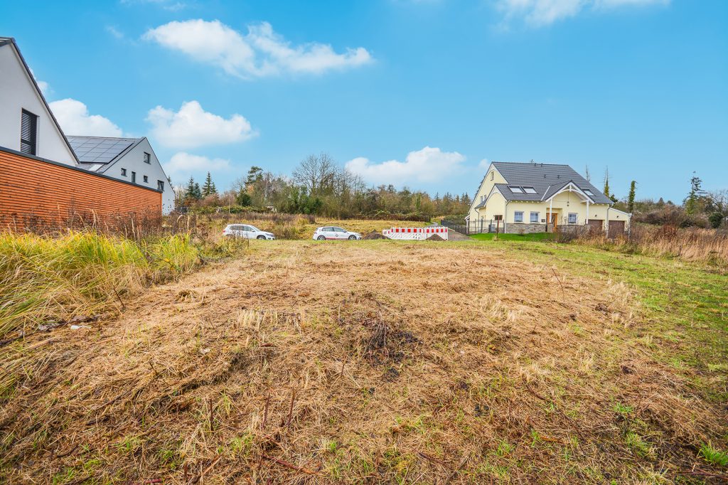 Gütelhöfer Immobilien - Immobilienangebot - Alfter - Grundstücke - Realisieren Sie 2026 Ihren Neubautraum! 389m² Baugrundstück für Ihre Doppelhaushälfte in Alfter