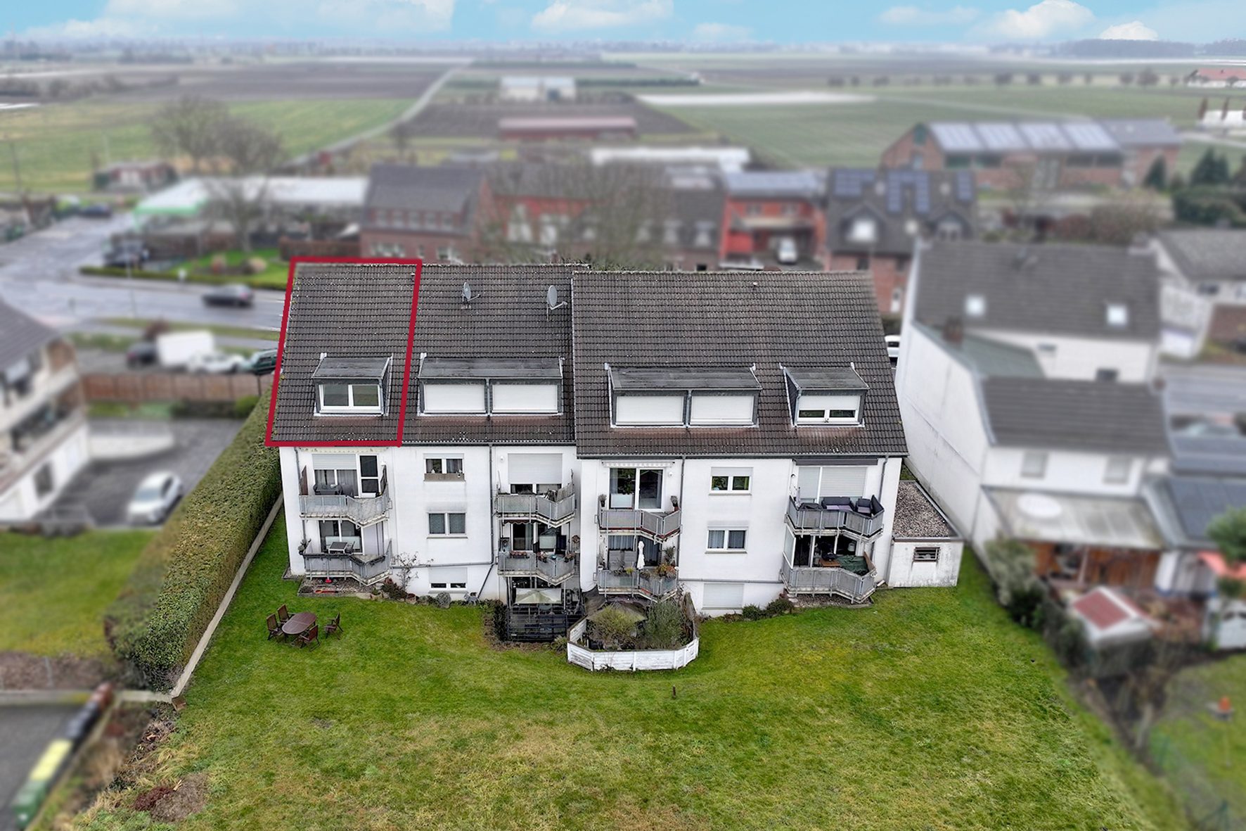 Titelbild Gütelhöfer Immobilien - Immobilienangebot - Bornheim - Alle - Sofort bezugsfrei! Renovierte 2-Zimmer-Wohnung mit Kfz-Stellplatz in Walberberg - provisionsfrei!