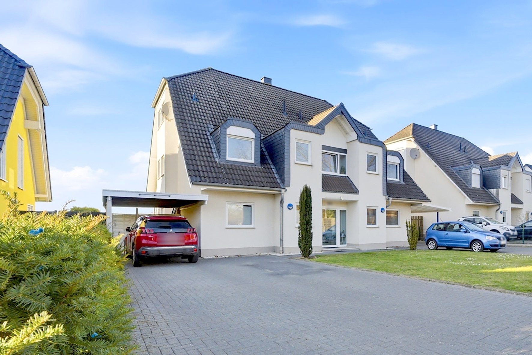 Titelbild Gütelhöfer Immobilien - Immobilienangebot - Meckenheim / Lüftelberg - Alle - Charmante 3-Zimmer-Maisonettewohnung mit Balkon und Einbauküche in Feldrandlage von Lüftelberg