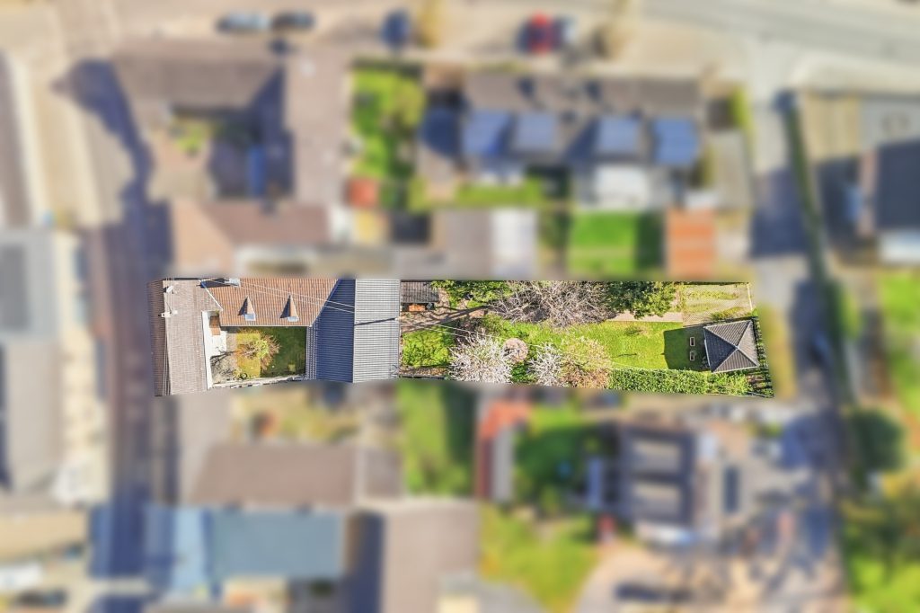 Gütelhöfer Immobilien - Immobilienangebot - Euskirchen / Kirchheim - Alle - Liebevoll sanierte und denkmalgeschützte Hofanlage mit Kaminofen und großzügigem Garten in Kirchheim
