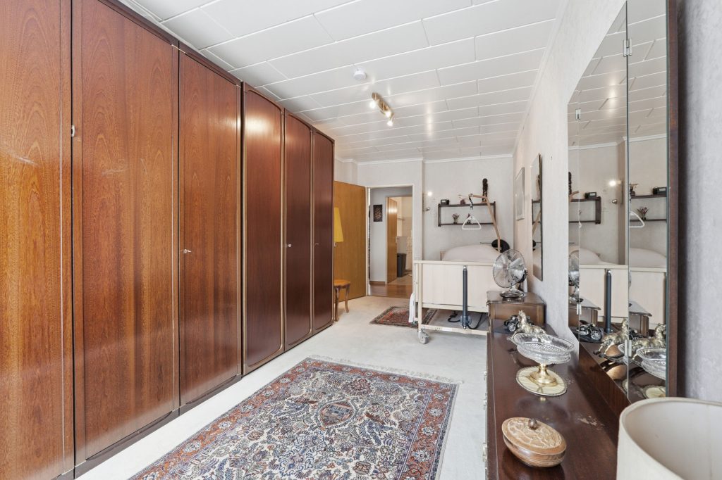 Gütelhöfer Immobilien - Immobilienangebot - Bornheim - Alle - Wohnen, Arbeiten und Vermieten? Multifunktionales Wohn- und Geschäftshaus im Herzen von Bornheim
