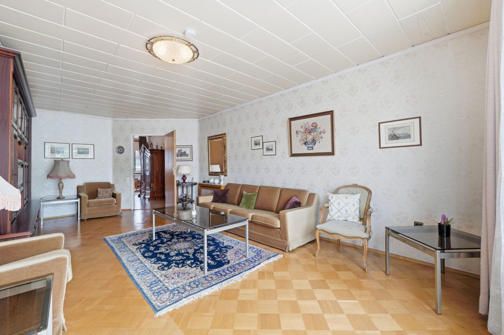 Gütelhöfer Immobilien - Immobilienangebot - Bornheim - Alle - Wohnen, Arbeiten und Vermieten? Multifunktionales Wohn- und Geschäftshaus im Herzen von Bornheim