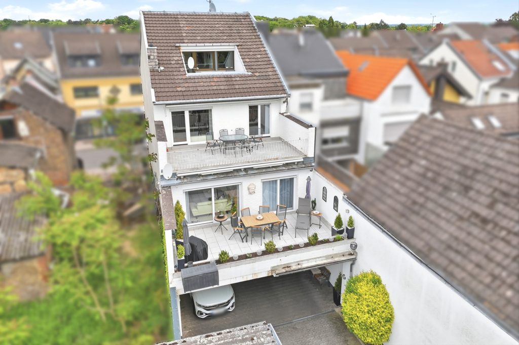 Gütelhöfer Immobilien - Immobilienangebot - Bornheim - Alle - Wohnen, Arbeiten und Vermieten? Multifunktionales Wohn- und Geschäftshaus im Herzen von Bornheim