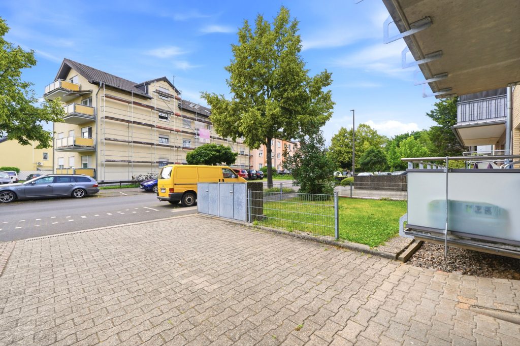 Gütelhöfer Immobilien - Immobilienangebot - Bornheim - Alle - Kapitalanlage mit Zukunft: 6-Parteienhaus, Lagerhalle und 5 Stellplätze in guter Lage in Bornheim