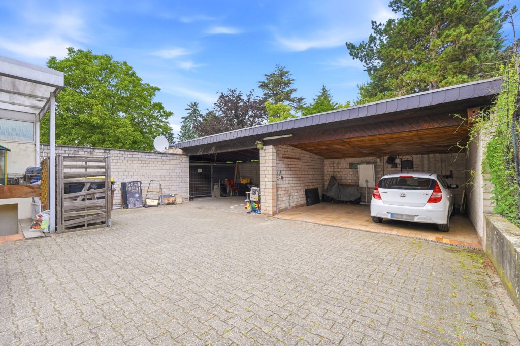 Gütelhöfer Immobilien - Immobilienangebot - Bornheim - Alle - Kapitalanlage mit Zukunft: 6-Parteienhaus, Lagerhalle und 5 Stellplätze in guter Lage in Bornheim