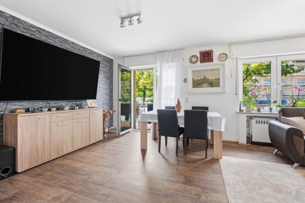 Gütelhöfer Immobilien - Immobilienangebot - Bornheim - Alle - Kapitalanlage mit Zukunft: 6-Parteienhaus, Lagerhalle und 5 Stellplätze in guter Lage in Bornheim