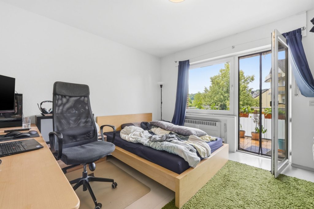 Gütelhöfer Immobilien - Immobilienangebot - Bornheim - Alle - Kapitalanlage mit Zukunft: 6-Parteienhaus, Lagerhalle und 5 Stellplätze in guter Lage in Bornheim
