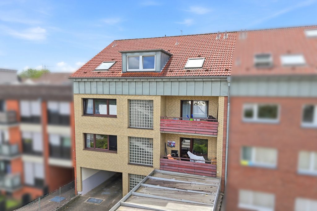 Gütelhöfer Immobilien - Immobilienangebot - Bornheim - Alle - Kapitalanlage mit Zukunft: 6-Parteienhaus, Lagerhalle und 5 Stellplätze in guter Lage in Bornheim