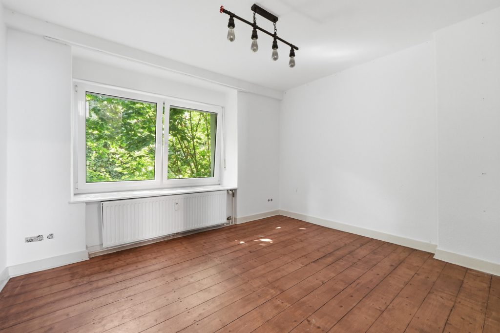 Gütelhöfer Immobilien - Immobilienangebot - Euskirchen / Kuchenheim - Alle - Historisches Wohnhaus mit Charakter, Garten und einzigartiger Lage direkt am idyllischen Bachlauf