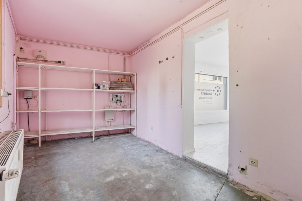 Gütelhöfer Immobilien - Immobilienangebot - Euskirchen / Kuchenheim - Alle - Historisches Wohnhaus mit Charakter, Garten und einzigartiger Lage direkt am idyllischen Bachlauf